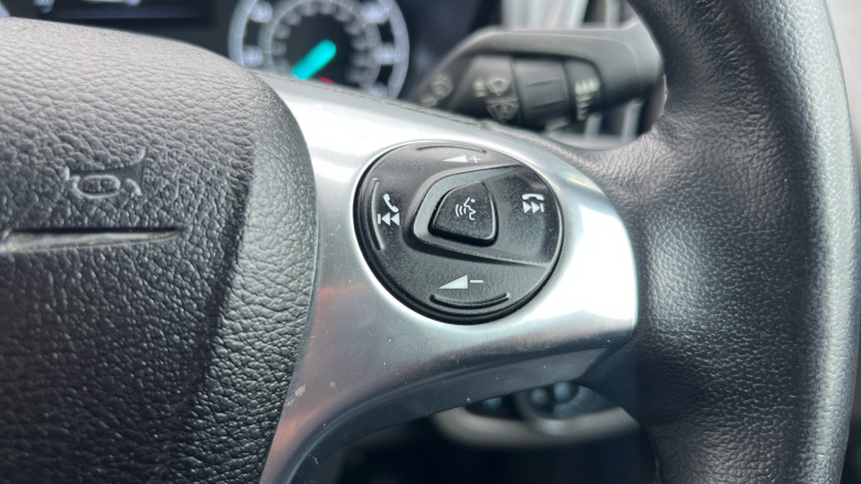 Ford Transit Connect 250 L2 Diesel 1.5 EcoBlue 100ps Limited Van